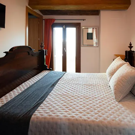 La Quadra Rural Housing *